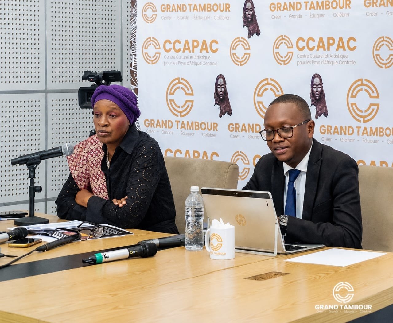 CCAPAC – Grand Tambour : le personnel exige une vérification avant toute installation administrative.