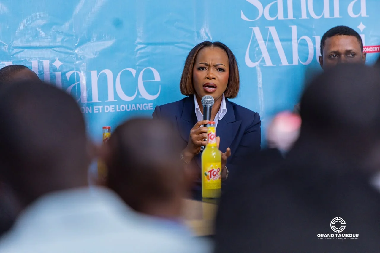 Sandra Mbuyi face à la presse au Grand Tambour : deux jours de gospel pour renouer avec son public